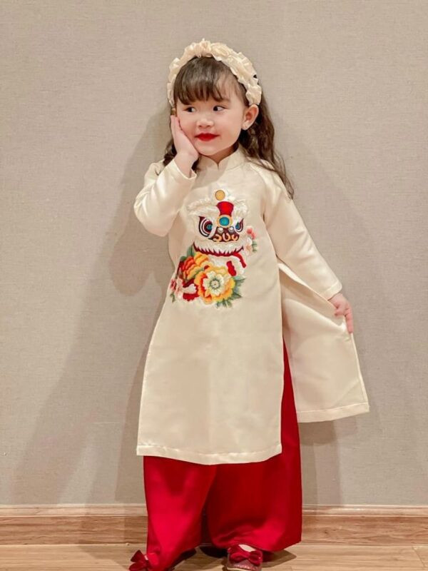 Ảnh minh họa cho danh mục Áo dài cho bé